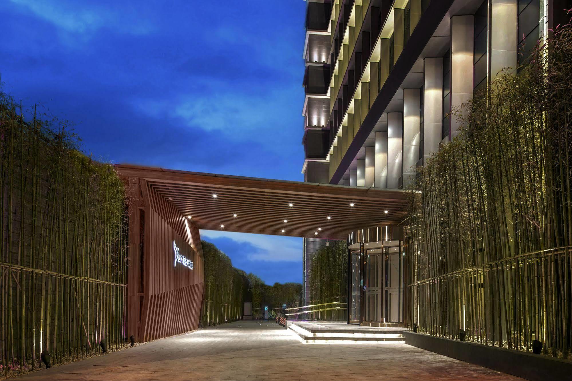 Skytel Hotel Chengdu Exterior photo